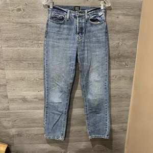 Urban Outfitters BDG Jeans Women's 25 Blue Slim Straight Light Denim